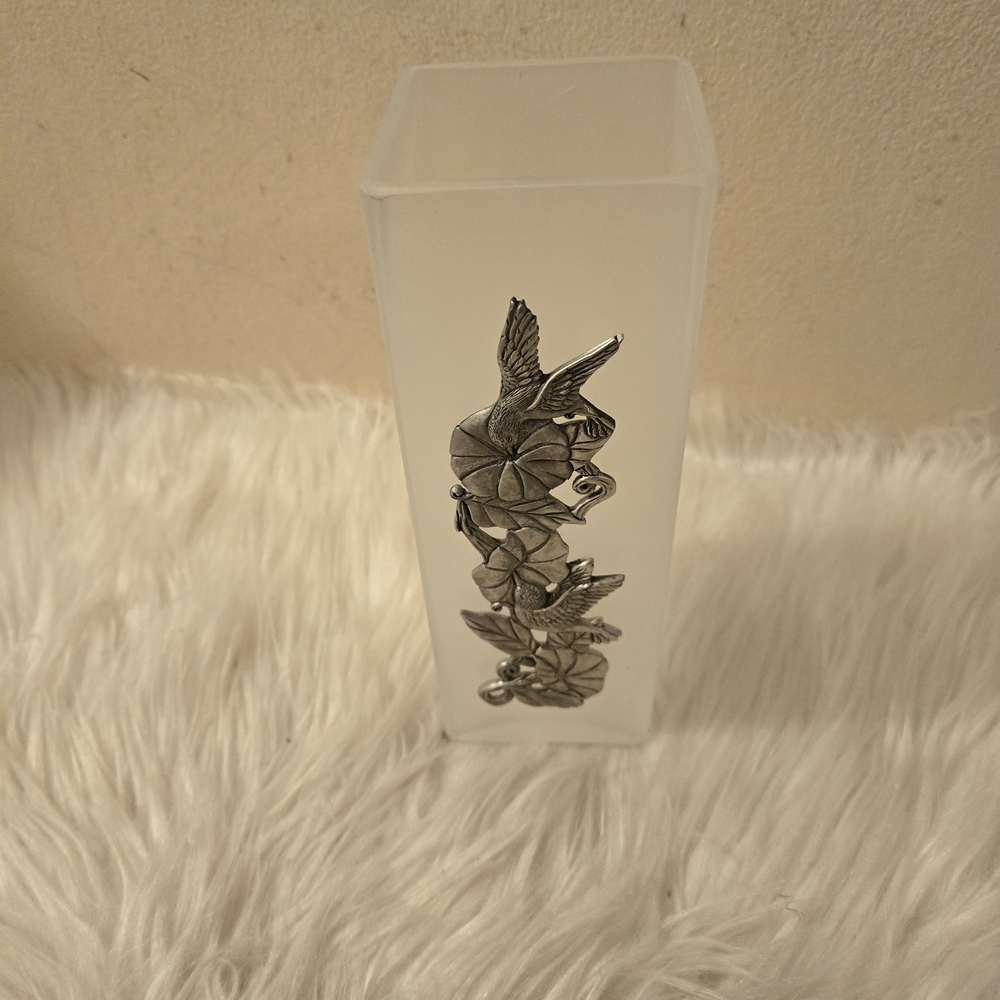 Elegant Frosted Glass Vase with Silver Hummingbird Flower Accents